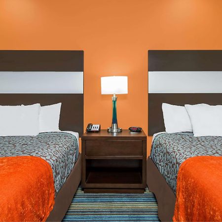 Days Inn & Suites By Wyndham Katy Bagian luar foto